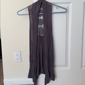 Sleeve less cardigan